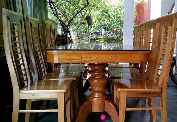 Nhận đóng bàn ăn theo yêu cầu tại Vinh Nghệ An